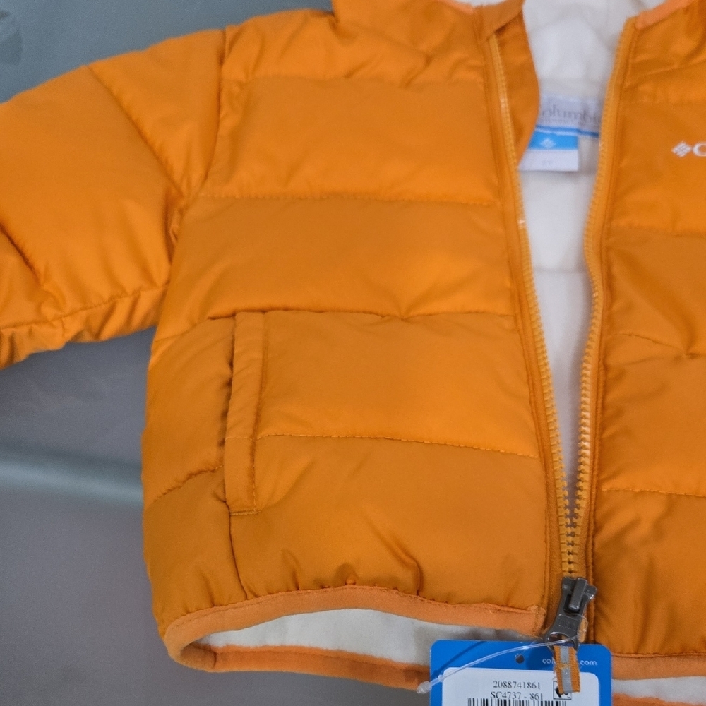 Columbia Bright Orange Puffer Jacket with Cream Lining - Picture 3 of 12